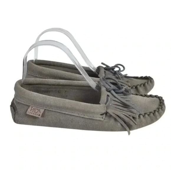 Laurentian Chief Canada Moccasins Spider Fringe  Flap Suede Gray Size 7 - Picture 1 of 8